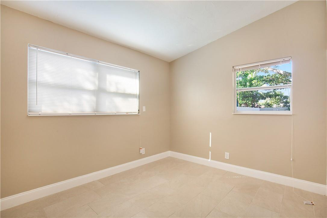 463 Lancaster Street Boca Raton, FL 33487 - Photo 6 of 20 Photo 6