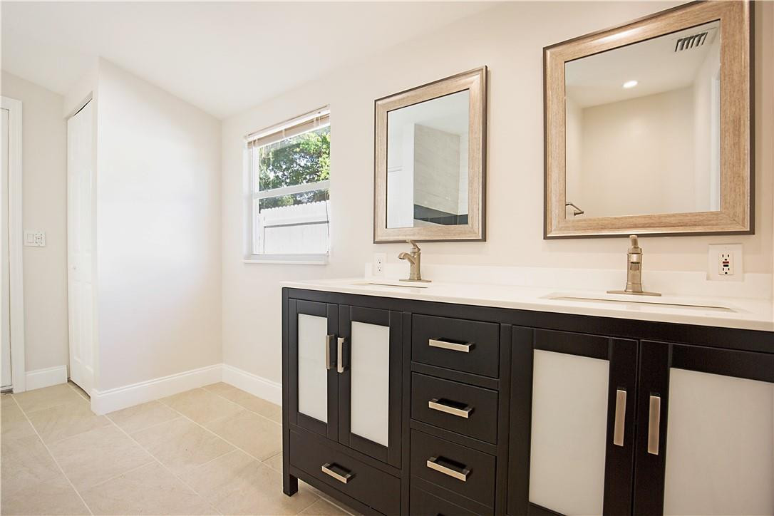 463 Lancaster Street Boca Raton, FL 33487 - Photo 10 of 20 Photo 10