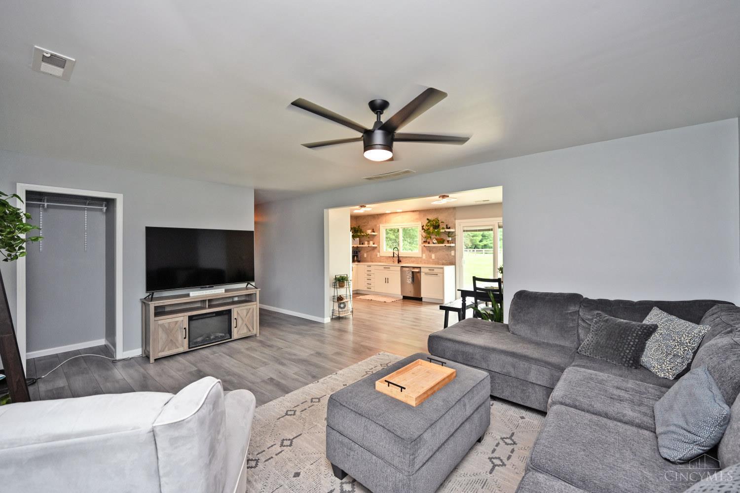 9738 Gustin Rider Road Blanchester, OH 45107 - Photo 8 of 47