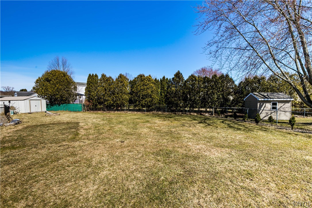 8290 Swallow Path Liverpool, NY 13090 - Photo 40 of 48 Gallery Image 40
