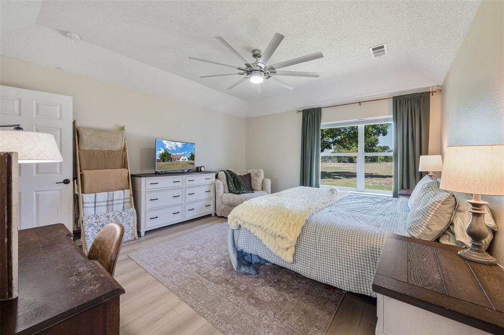 6560 Meadow Ridge Circle Nevada, TX 75173 - Photo 16 of 33 Gallery Image 16