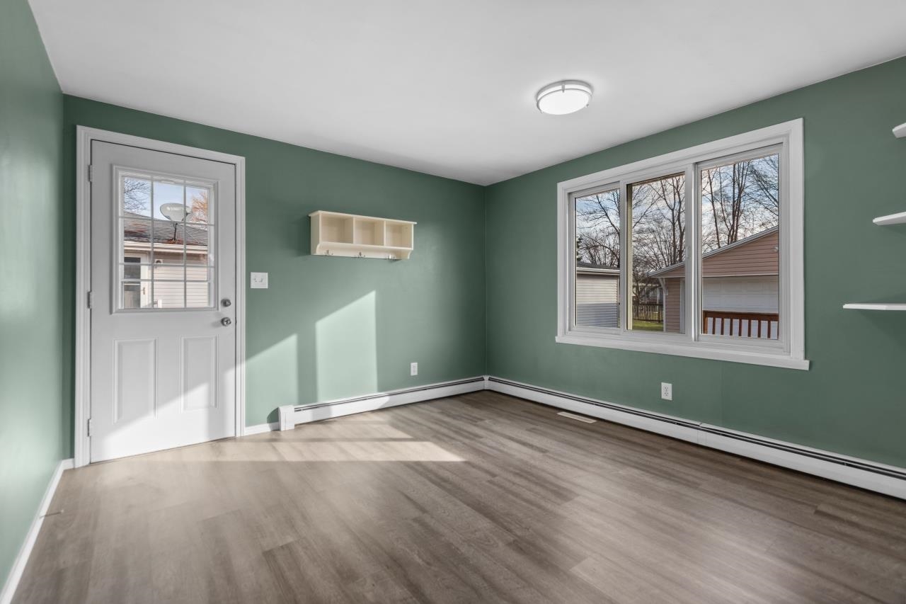 1117 Alva Street Menasha, WI 54952 - Photo 11 of 43