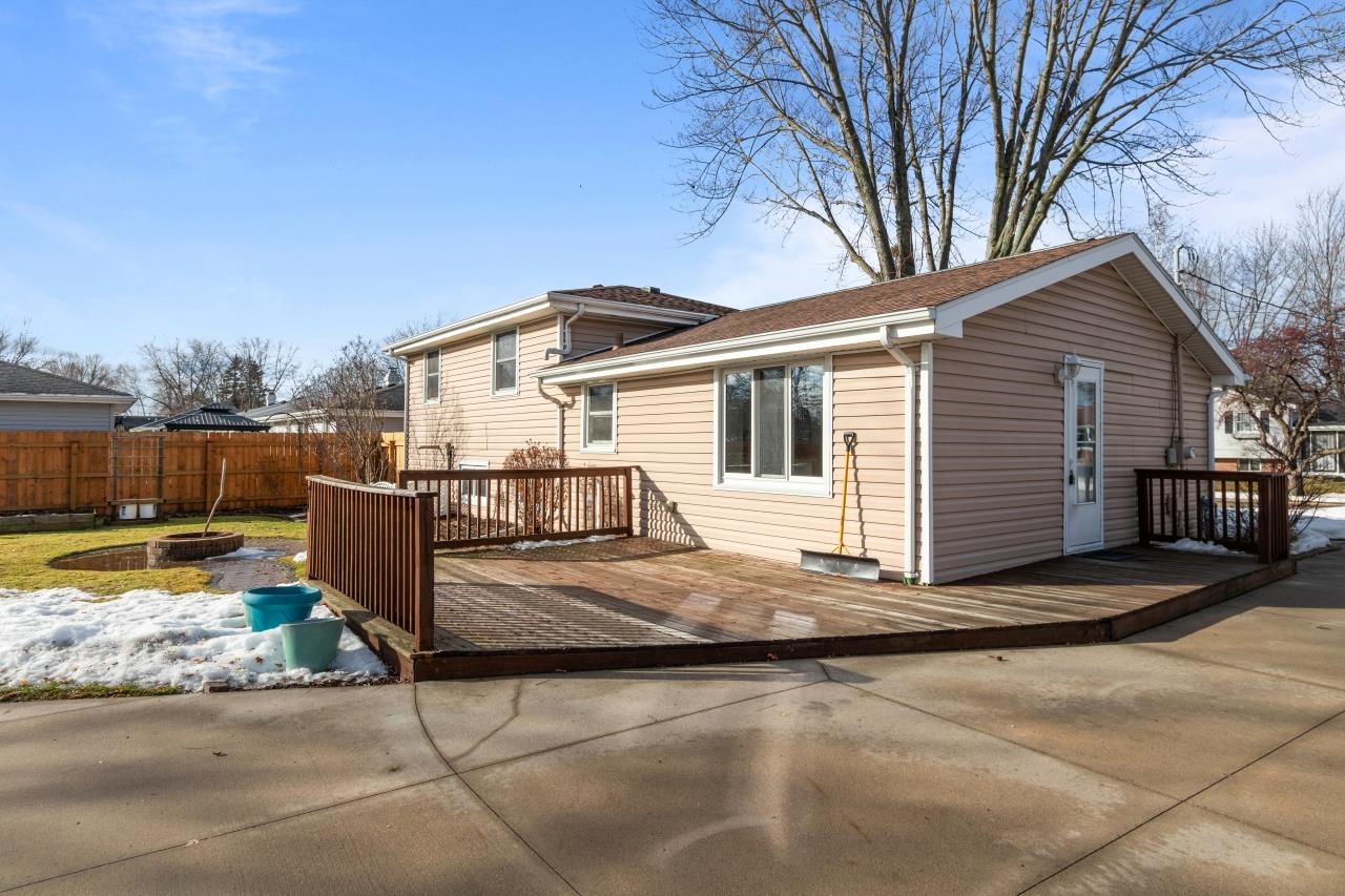 1117 Alva Street Menasha, WI 54952 - Photo 40 of 43