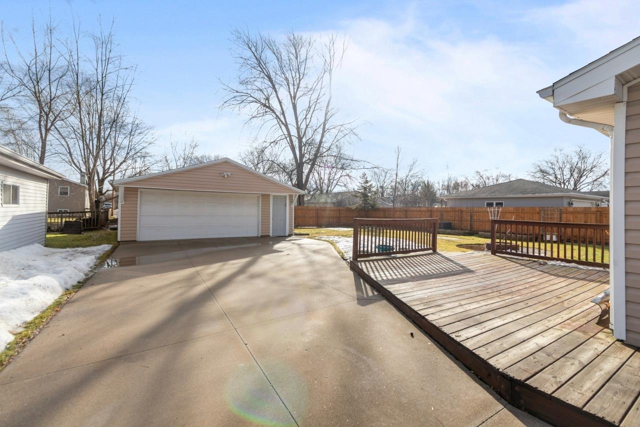 1117 Alva Street Menasha, WI 54952 - Photo 41 of 43