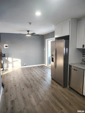 $194,900 | 135 South 17th Avenue, Canton, IL 61520