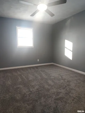 $194,900 | 135 South 17th Avenue, Canton, IL 61520