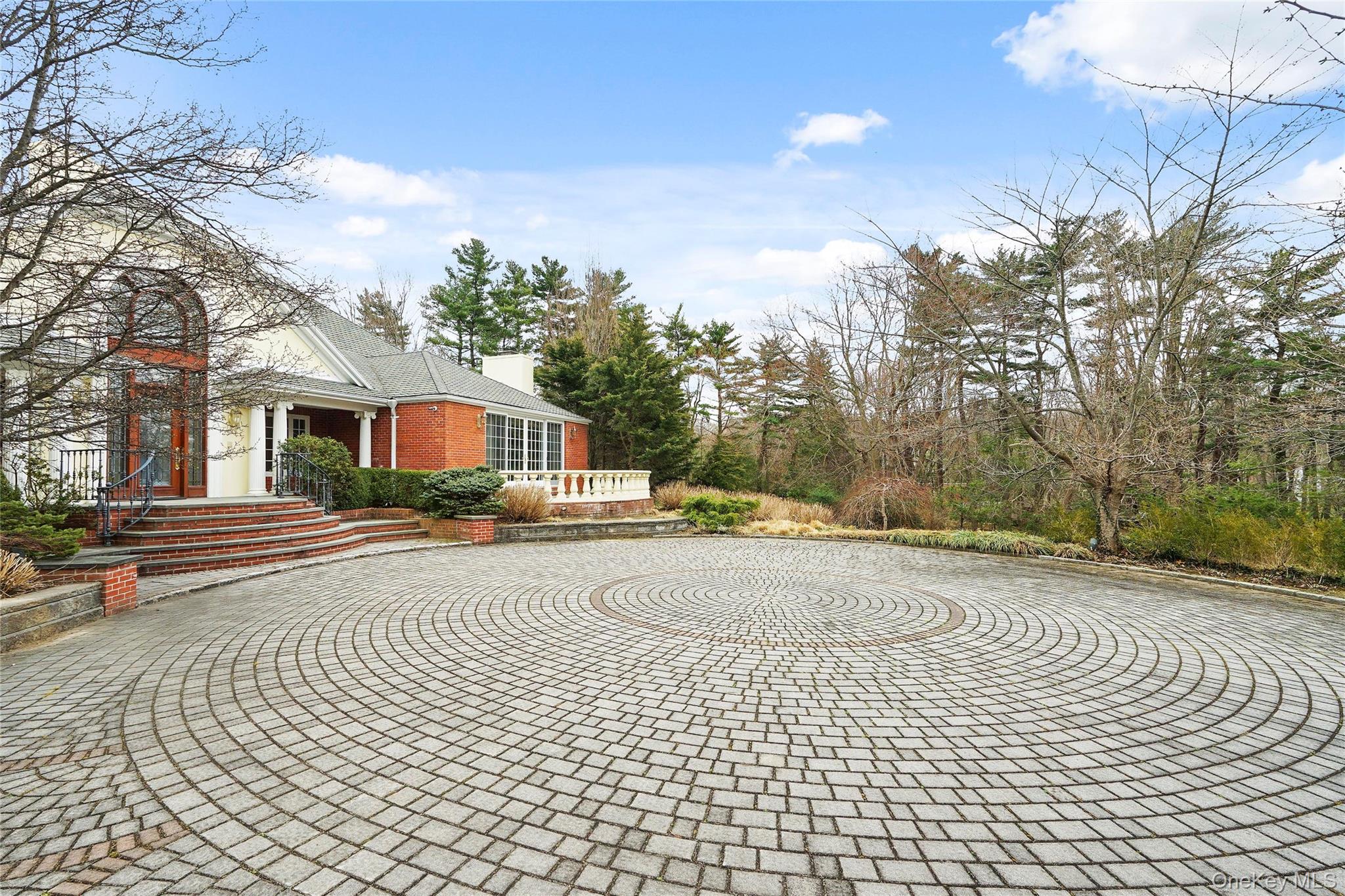 10 Hill Road Sands Point, NY 11050 - Photo 44 of 46