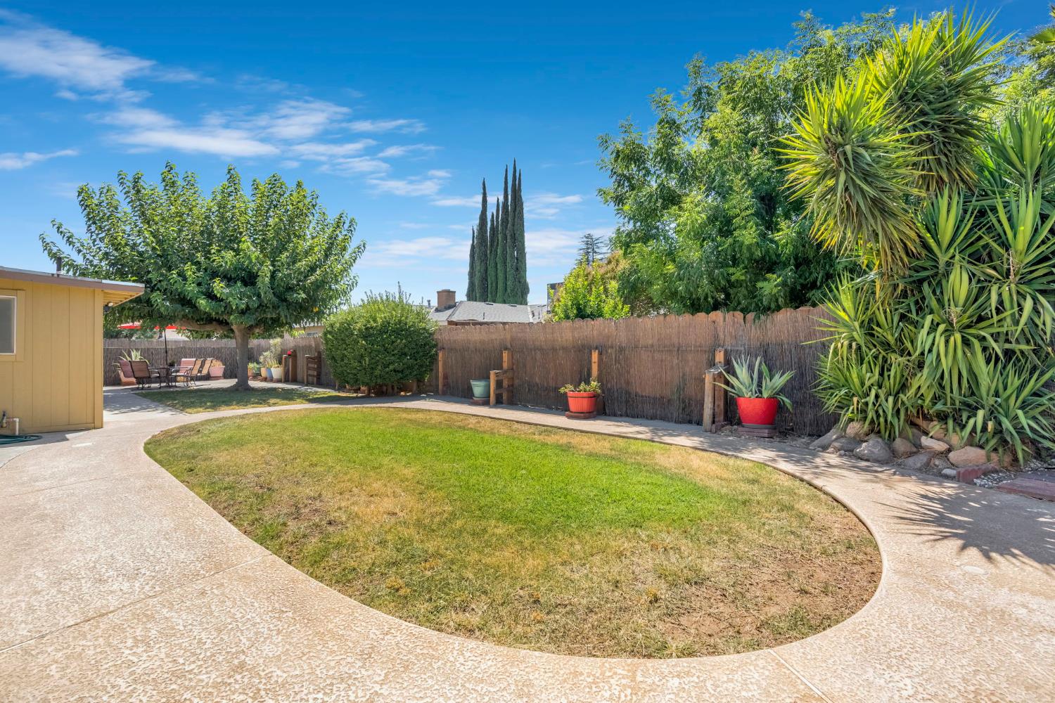 404 Fall Avenue Madera, CA 93637 - Photo 34 of 38 Gallery Image 34
