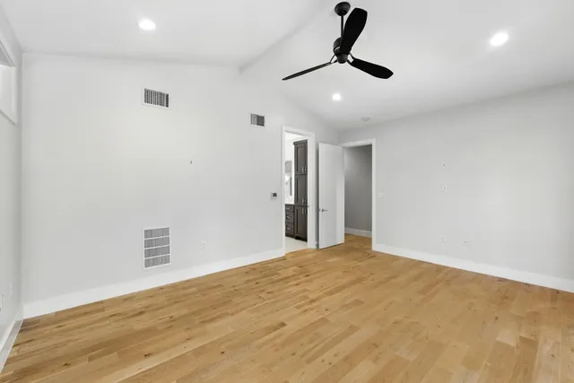 $5,700 | 901 Bouldin Avenue, Unit B, Austin, TX 78704