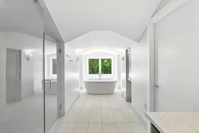 $5,700 | 901 Bouldin Avenue, Unit B, Austin, TX 78704