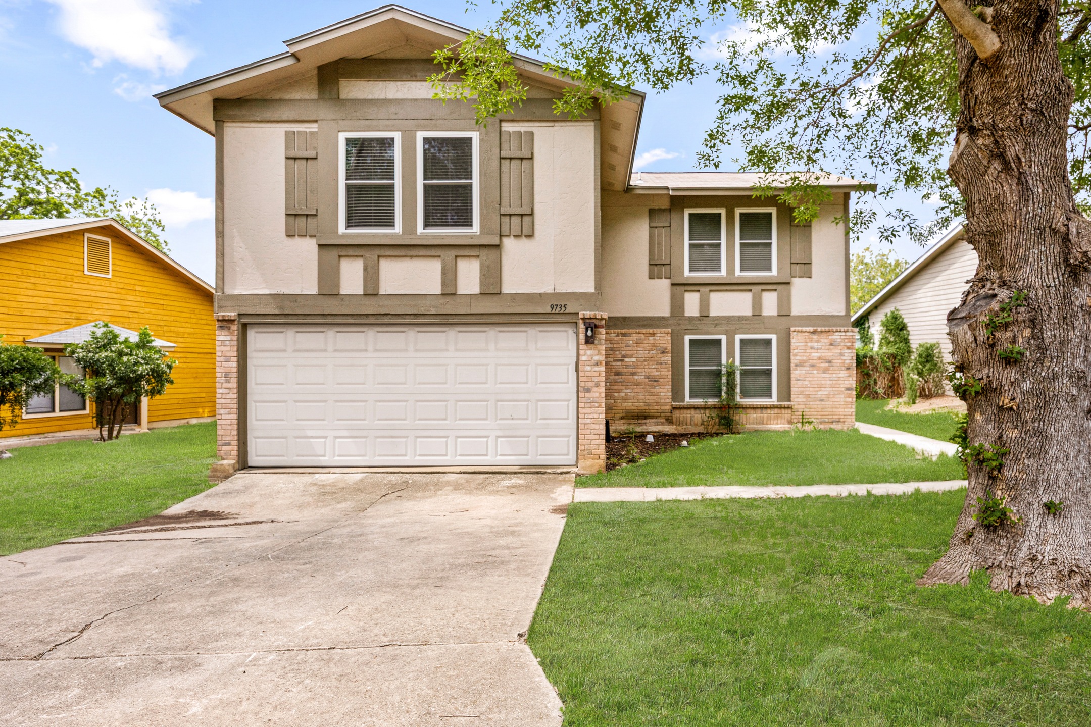 9735 Fortune Ridge Drive Converse, TX 78109 - Photo 1 of 38