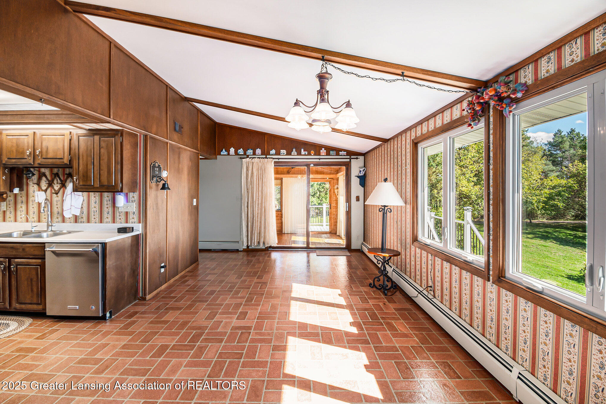 1226 East Round Lake Road Dewitt, MI 48820 - Photo 12 of 41 006__ndp8785_408