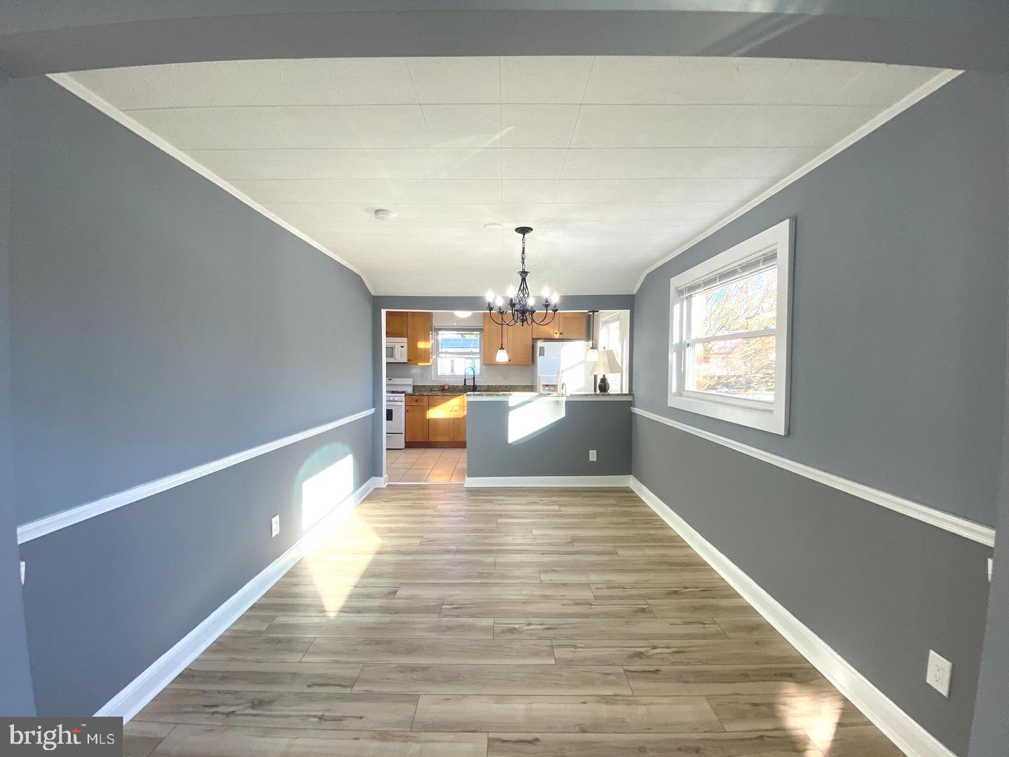 11005 Amherst Avenue Silver Spring, MD 20902 - Photo 10 of 45 Dining room