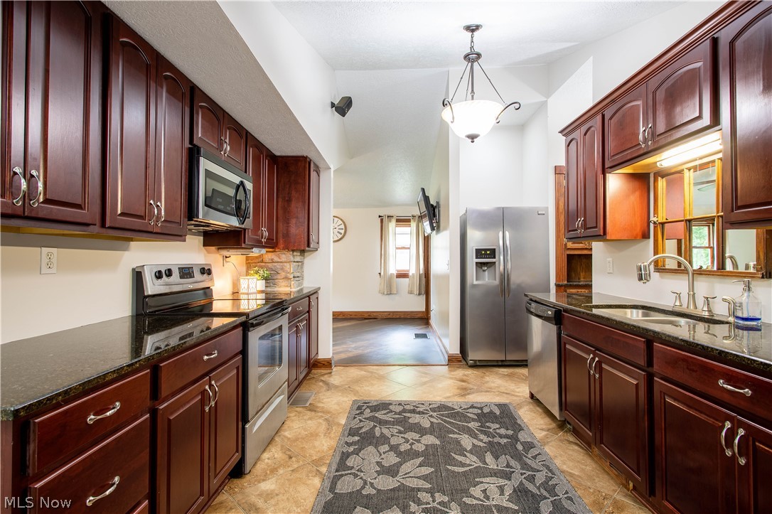 15173 Serfass Road Doylestown, OH 44230 - Photo 10 of 35 Gallery Image 10