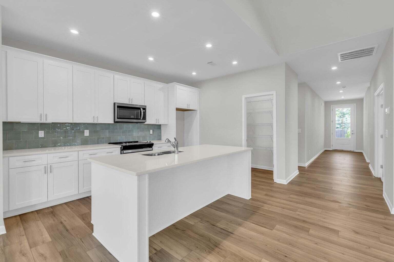 2823 Butlers Green Circle Chattanooga, TN 37421 - Photo 12 of 30 Kitchen