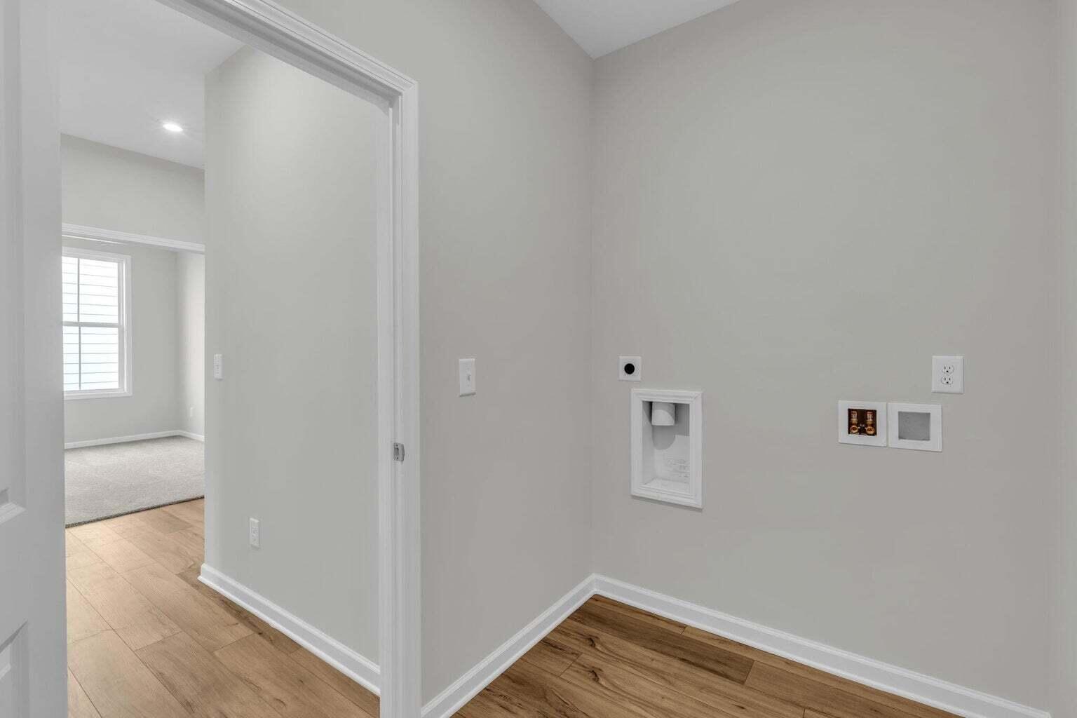2823 Butlers Green Circle Chattanooga, TN 37421 - Photo 20 of 30 Laundry Room