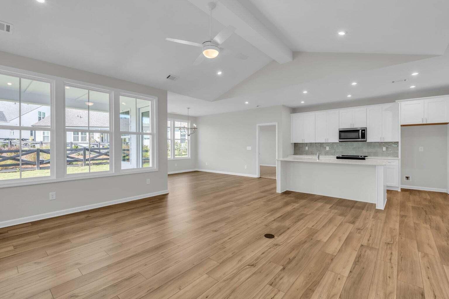 2823 Butlers Green Circle Chattanooga, TN 37421 - Photo 2 of 30 Kitchen