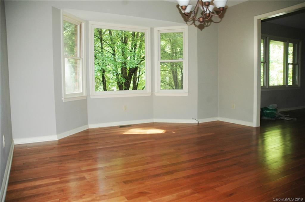 25 Legendary Road Hendersonville, NC 28739 - Photo 3 of 6 Gallery Image 3