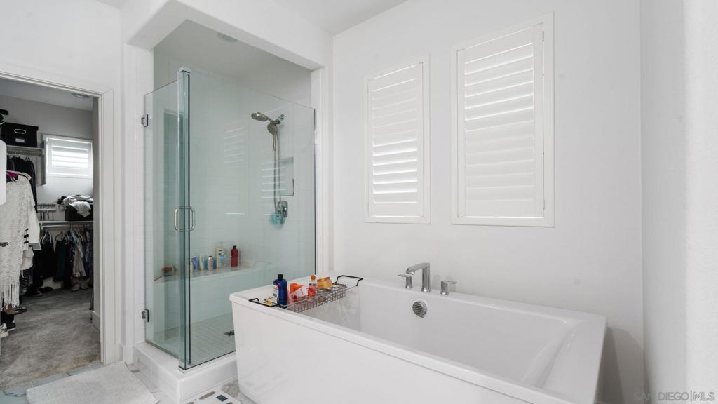 15681 Rennyson Way San Diego, CA 92127 - Photo 14 of 40