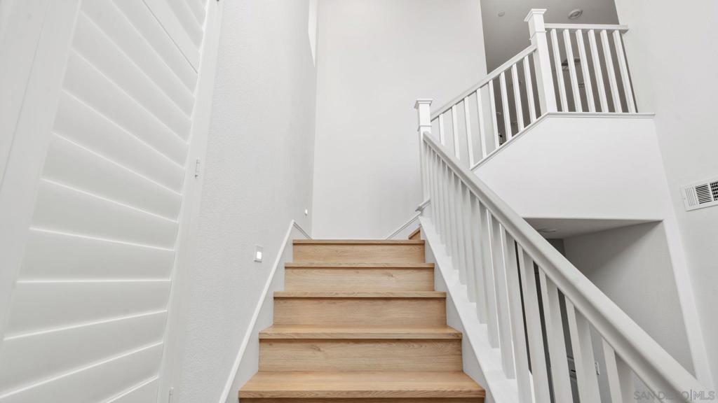 15681 Rennyson Way San Diego, CA 92127 - Photo 28 of 36 a view of entryway