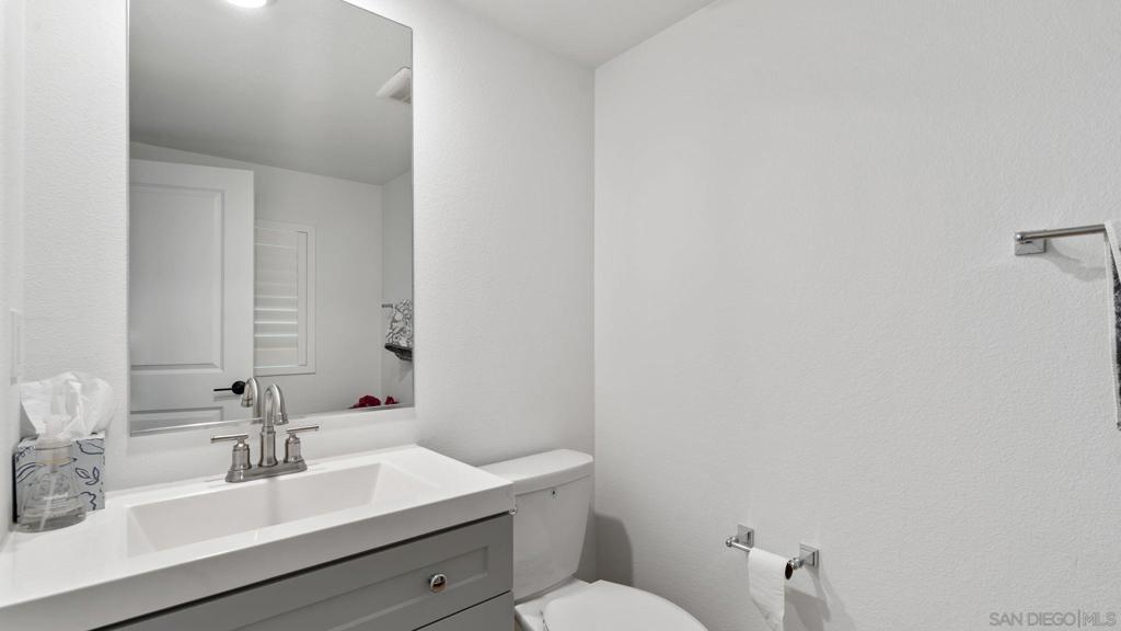 15681 Rennyson Way San Diego, CA 92127 - Photo 30 of 40