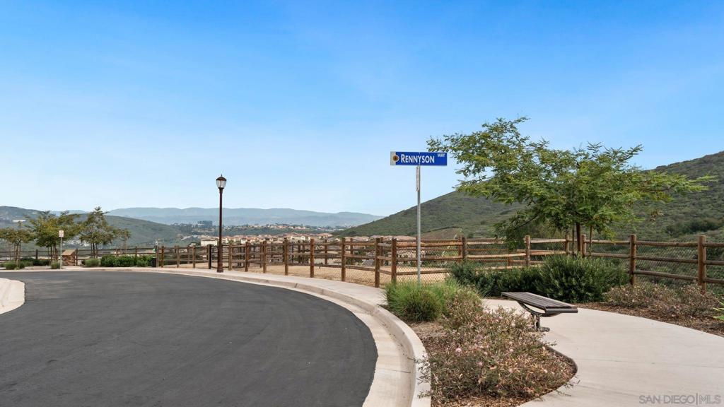 15681 Rennyson Way San Diego, CA 92127 - Photo 39 of 40