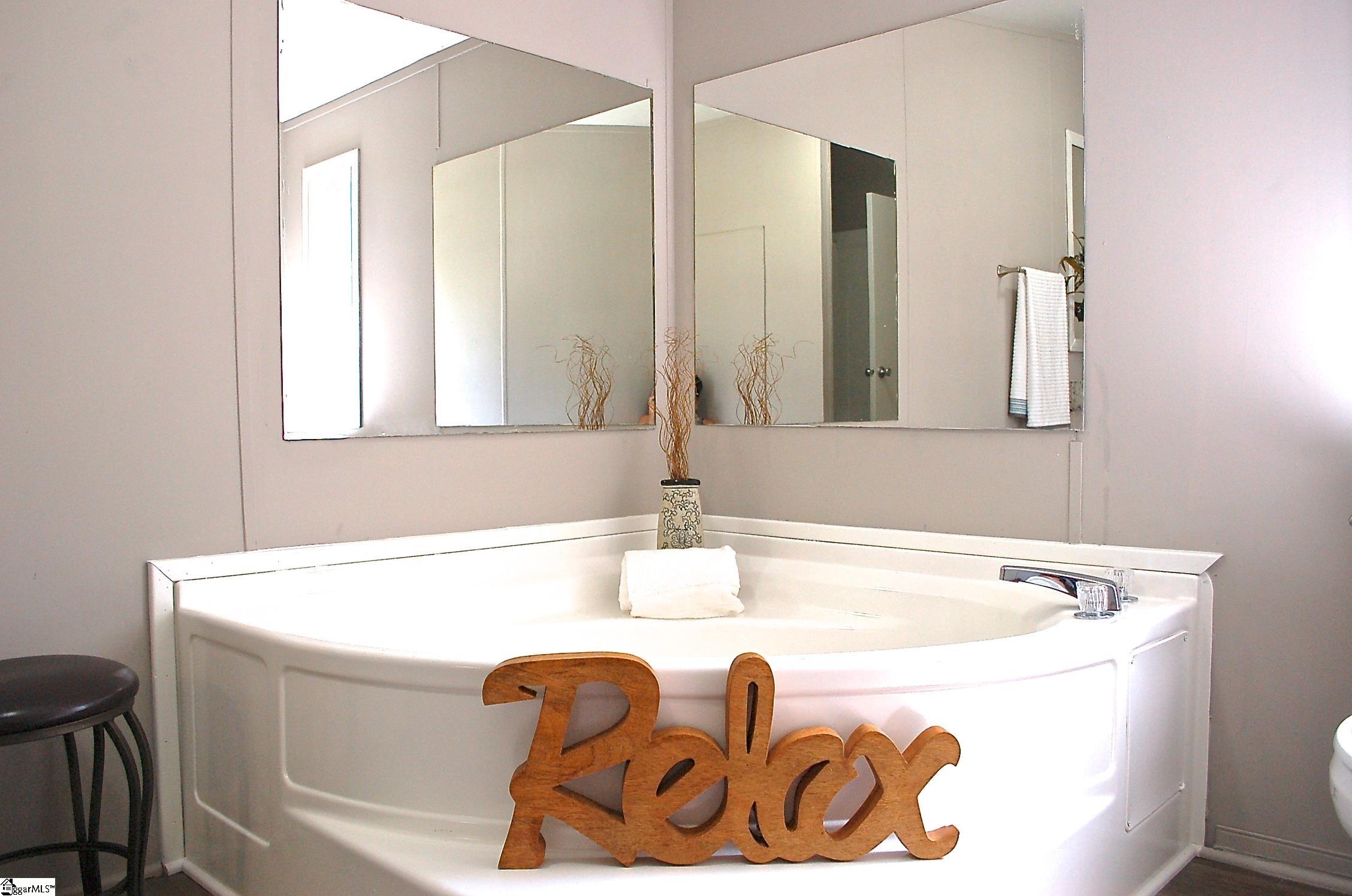 5579 Allen Bridge Road Fountain Inn, SC 29644 - Photo 19 of 29