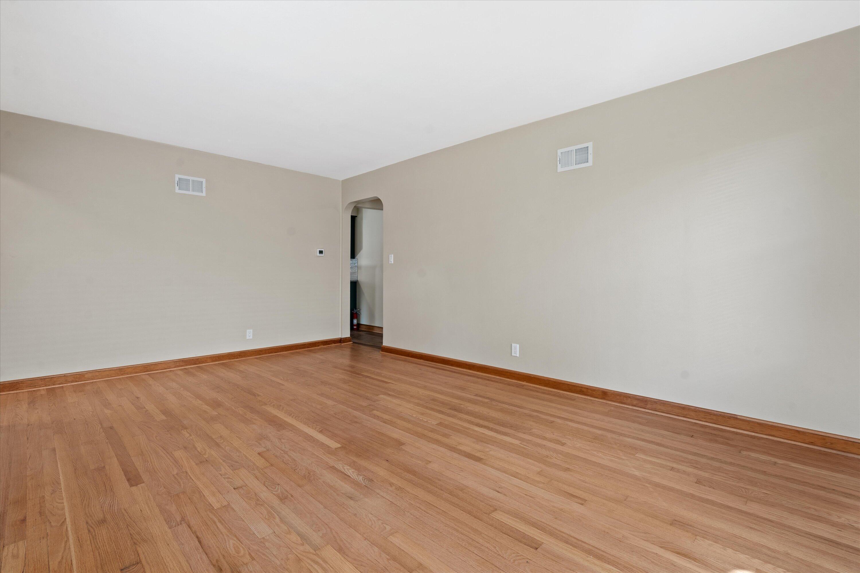 3251 North 94th Street Milwaukee, WI 53222 - Photo 11 of 29 Spacious!