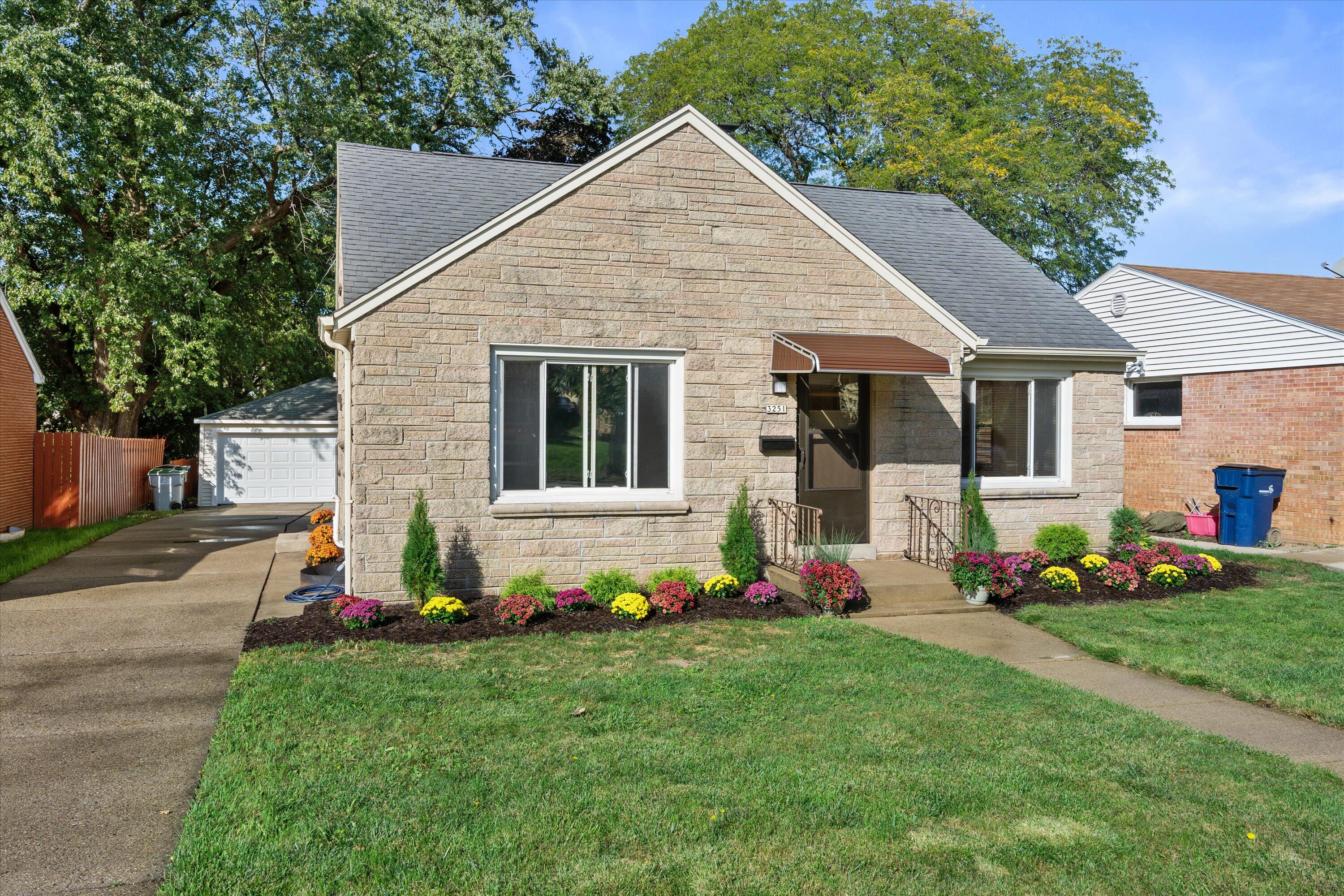 3251 North 94th Street Milwaukee, WI 53222 - Photo 28 of 29 A lovely Retro Classic 50's "Doll House"