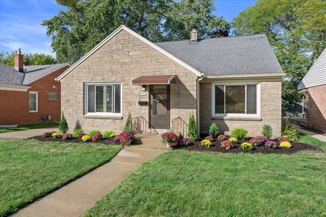 $319,000 | 3251 North 94th Street, Milwaukee, WI 53222