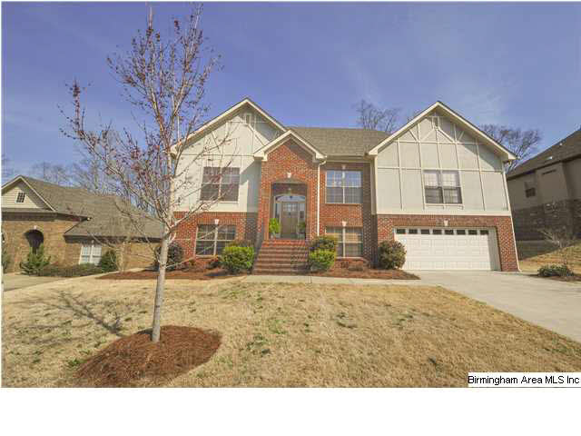 425 Ramsgate Drive Alabaster, AL 35114 - Photo 2 of 23