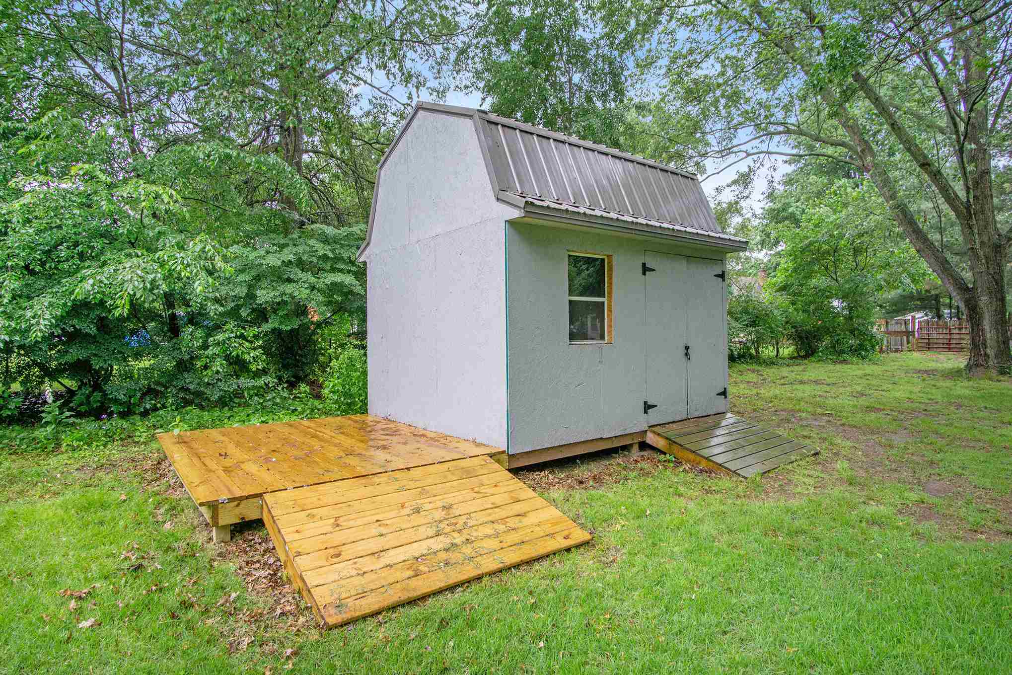 55882 Clover Road Mishawaka, IN 46545 - Photo 11 of 14 Gallery Image 11