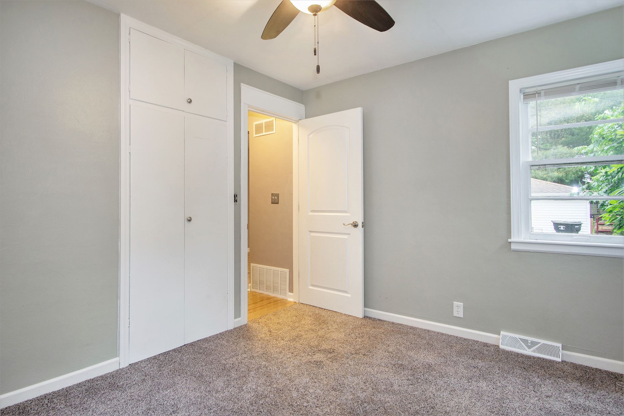 55882 Clover Road Mishawaka, IN 46545 - Photo 8 of 14 Gallery Image 8
