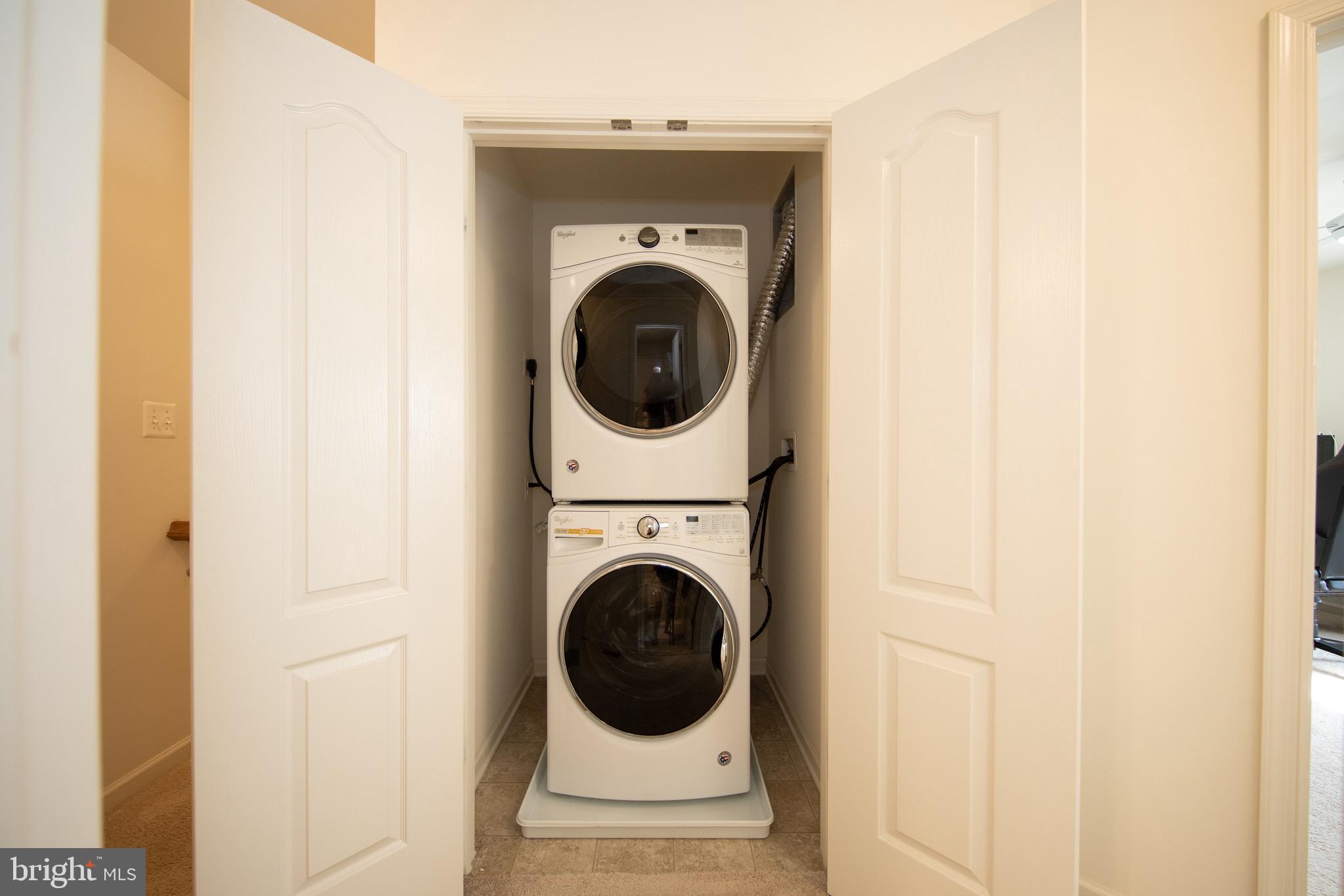 909 Morgan Run Road Baltimore, MD 21220 - Photo 23 of 41 a utility room with dryer and washer