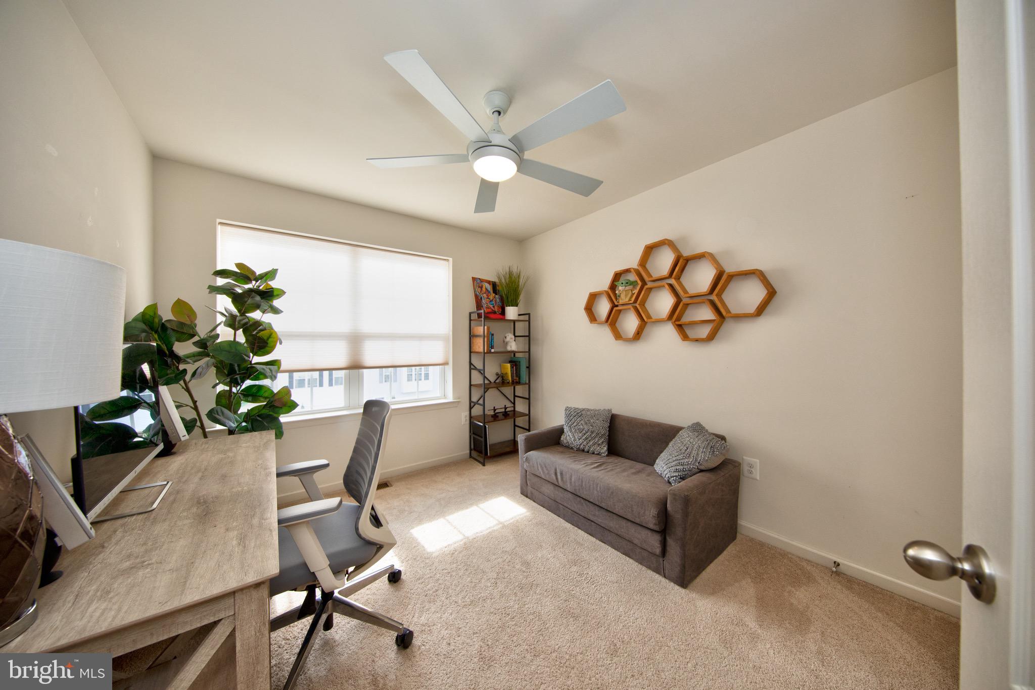 909 Morgan Run Road Baltimore, MD 21220 - Photo 26 of 41 a living room with furniture