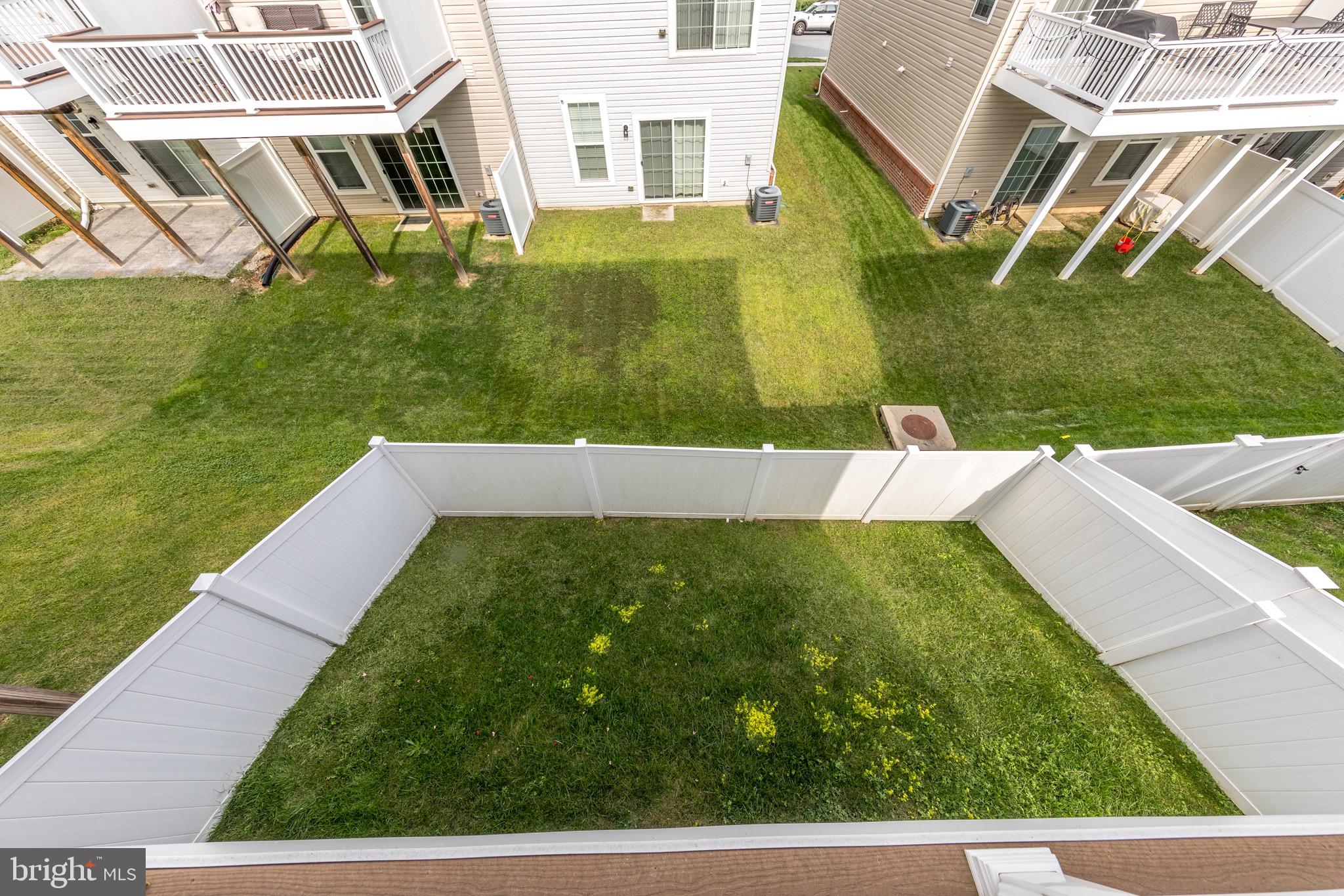 909 Morgan Run Road Baltimore, MD 21220 - Photo 36 of 41 a view of yard