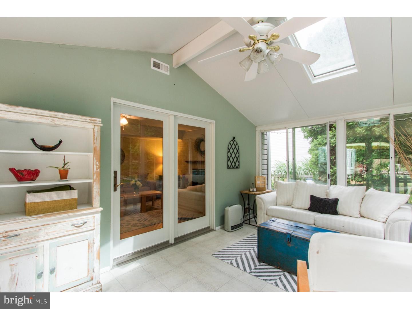 365 Ellis Road Havertown, PA 19083 - Photo 11 of 25 Sun Room