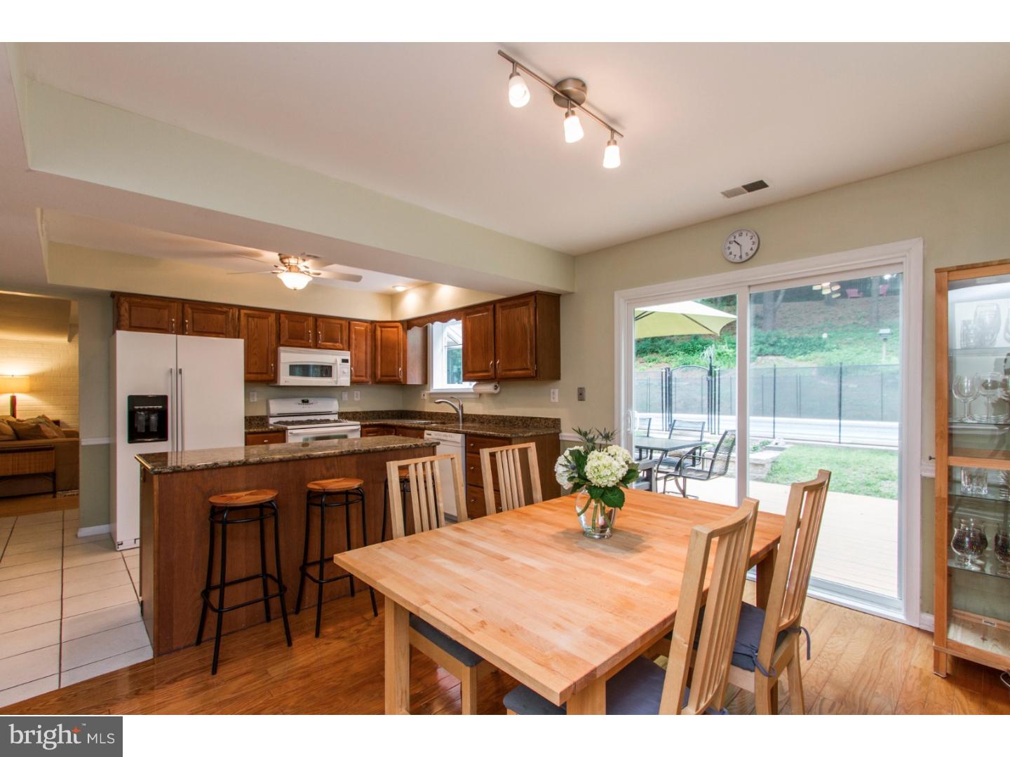 365 Ellis Road Havertown, PA 19083 - Photo 7 of 25 Kitchen