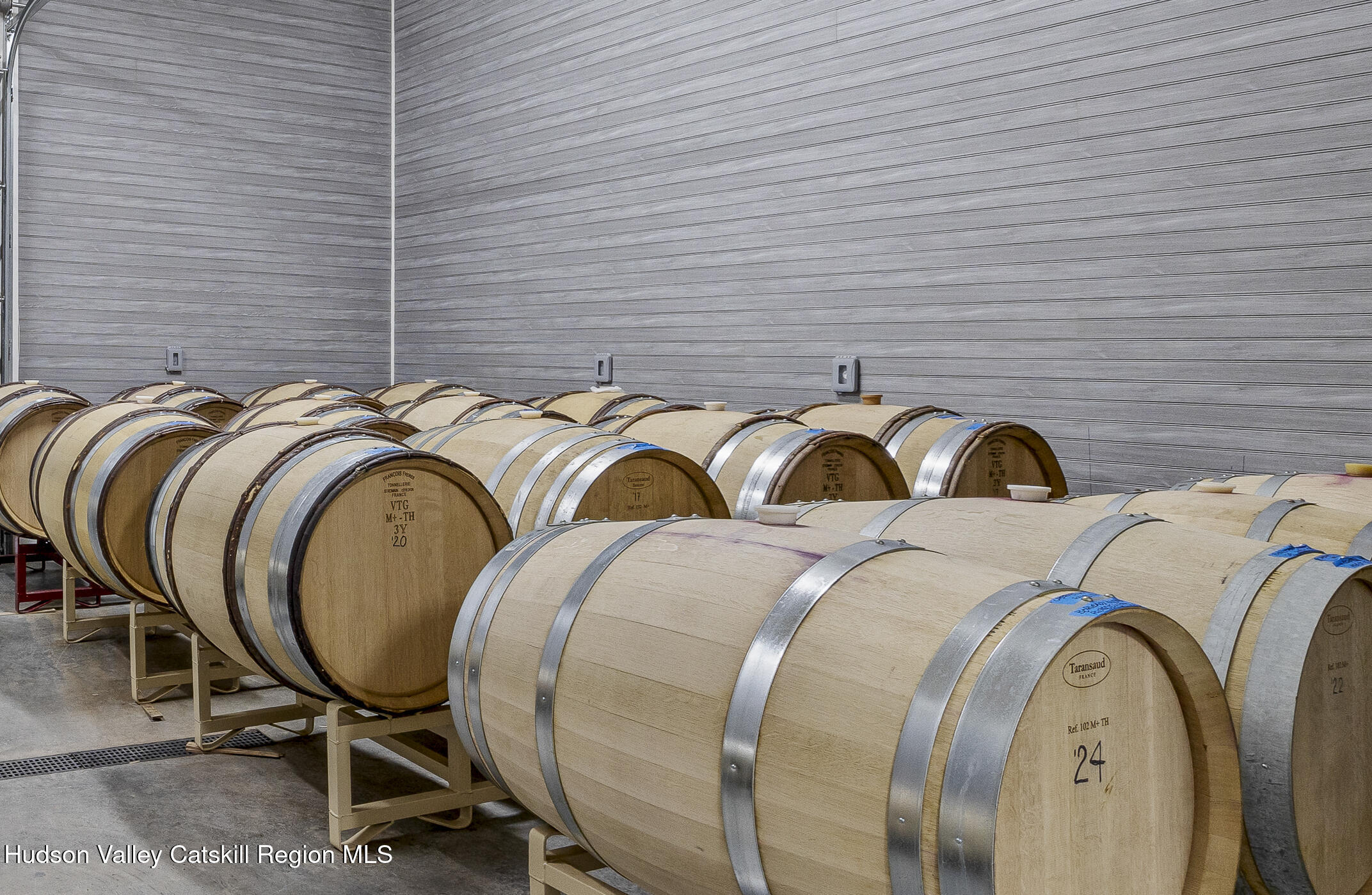 309 Woodstock Road Millbrook, NY 12545 - Photo 48 of 51 a close view of light fixtures and a bathroom