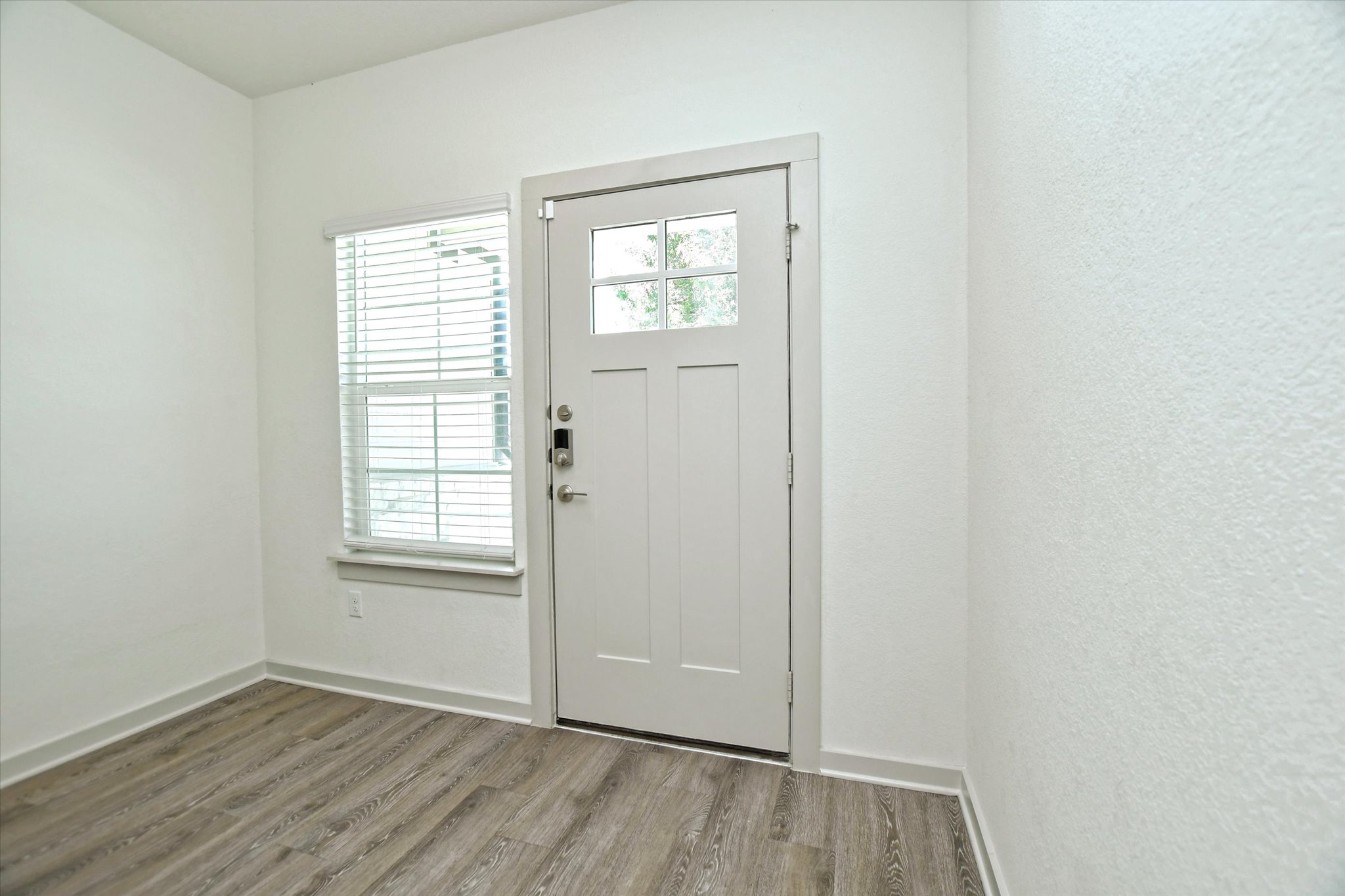 204 Merrick Road Georgetown, TX 78628 - Photo 6 of 31 Gallery Image 6