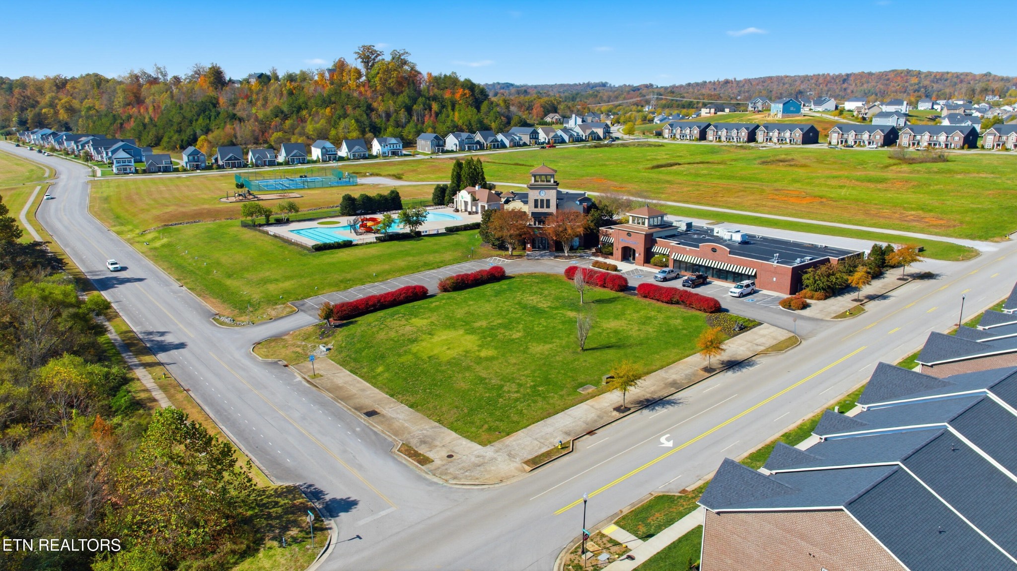 101 West Rarity Ridge Parkway Oak Ridge, TN 37830 - Photo 4 of 31 Gallery Image 4