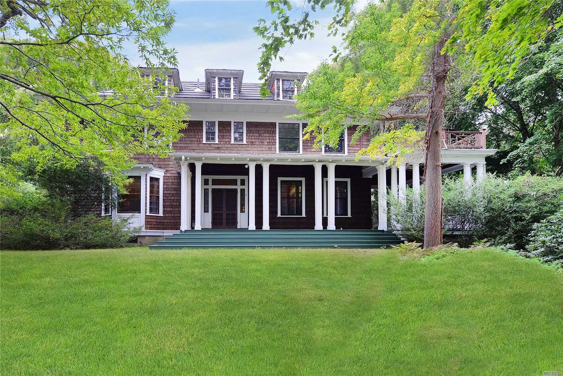Front Exterior Owl Hill