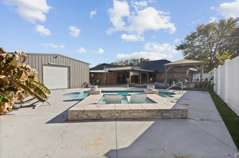 $365,000 | 40182 La Rochelle Road, Prairieville, LA 70769