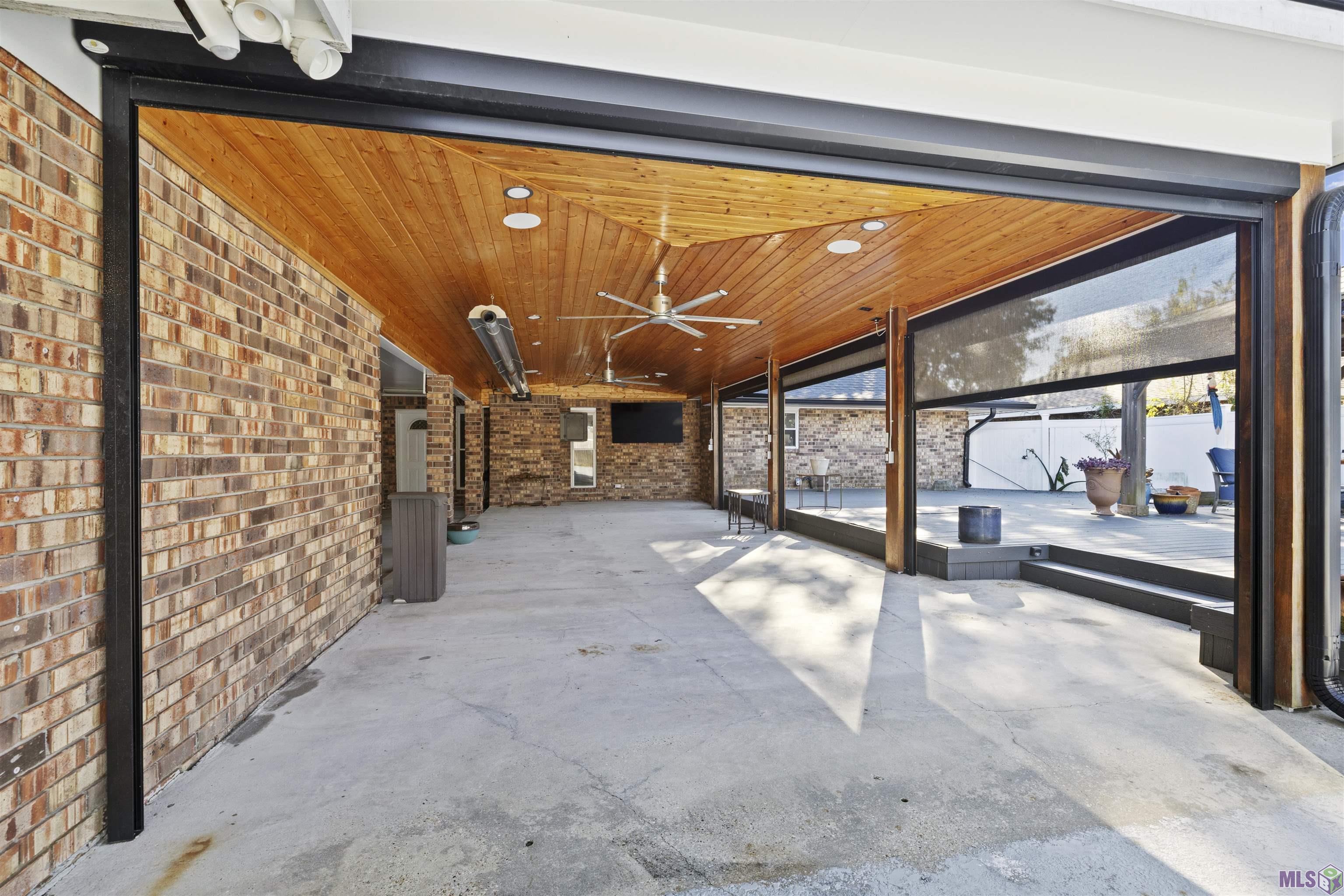 40182 La Rochelle Road Prairieville, LA 70769 - Photo 31 of 33