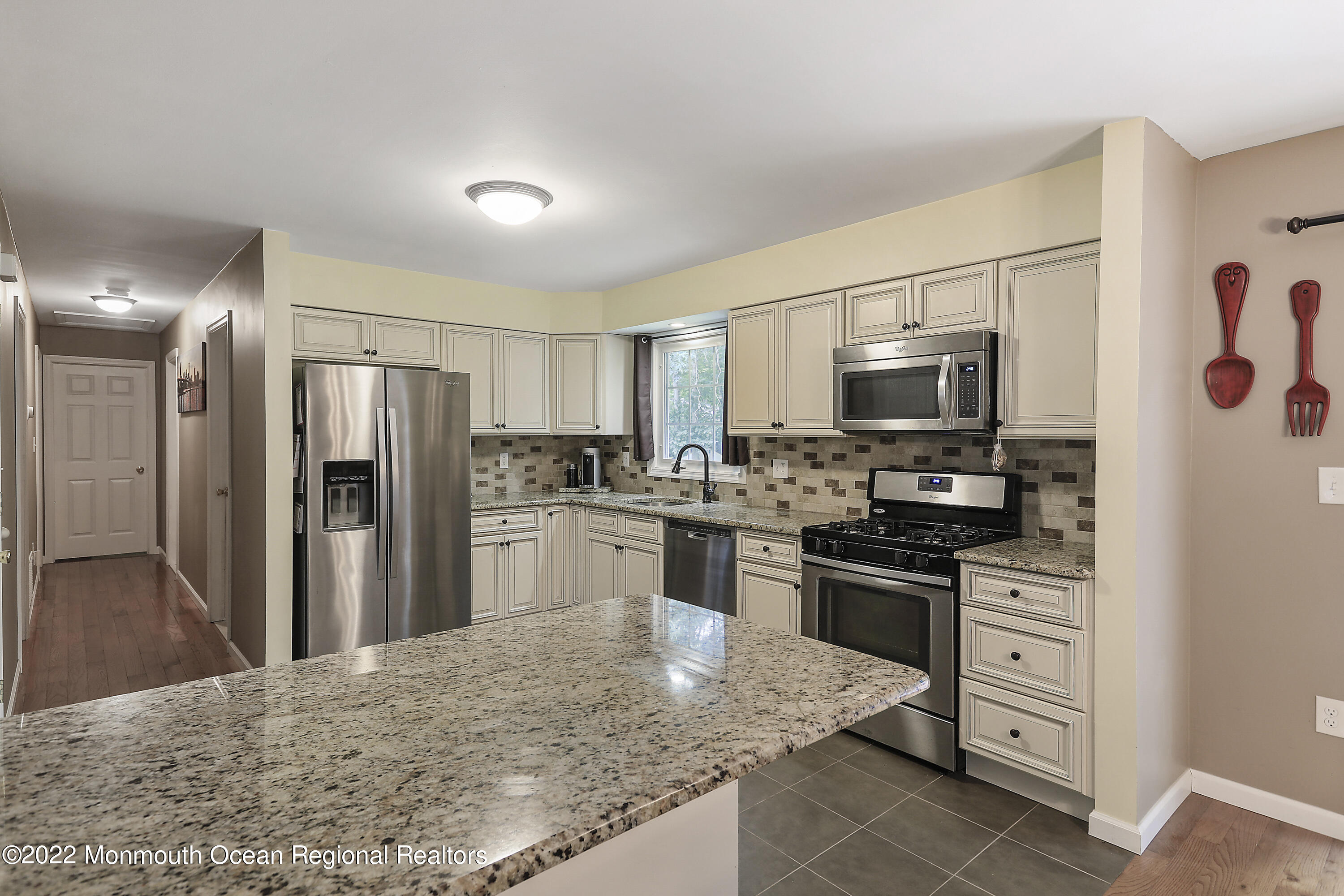 463 Cedar Swamp Road Jackson, NJ 08527 - Photo 10 of 40 5W5A3755