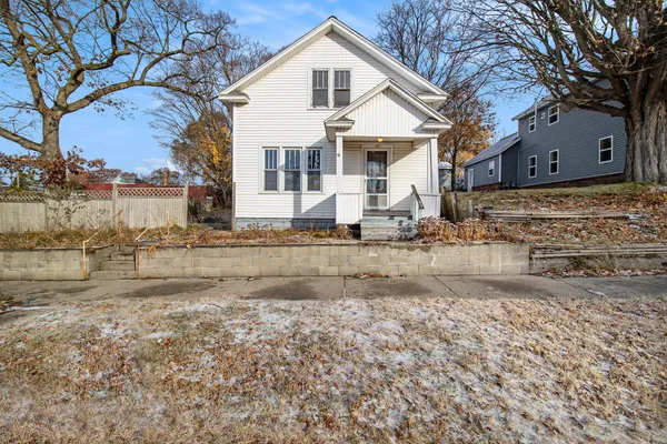 $179,900 | 603 East Dowland Street, Ludington, MI 49431