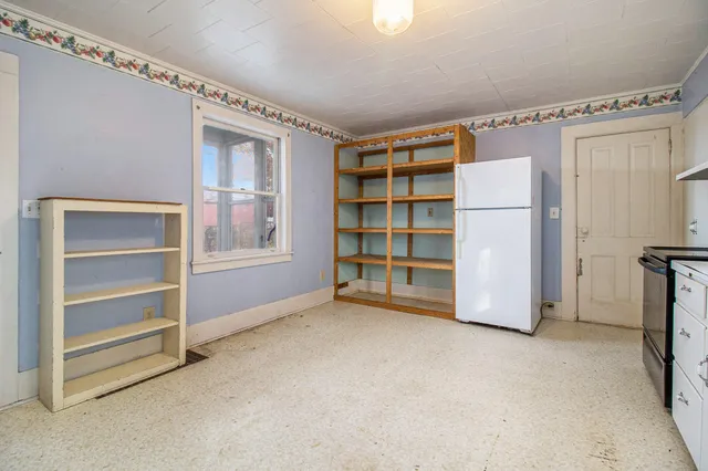 $179,900 | 603 East Dowland Street, Ludington, MI 49431