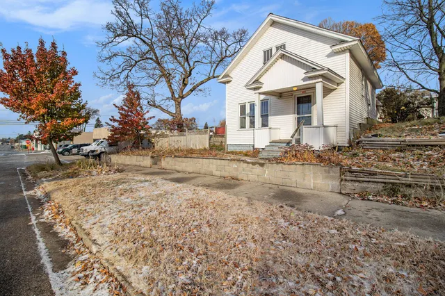 $179,900 | 603 East Dowland Street, Ludington, MI 49431