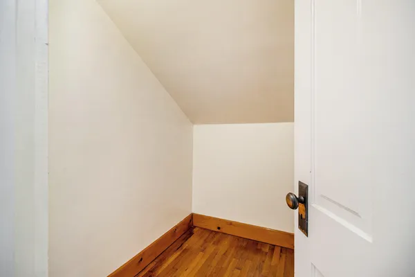 $179,900 | 603 East Dowland Street, Ludington, MI 49431