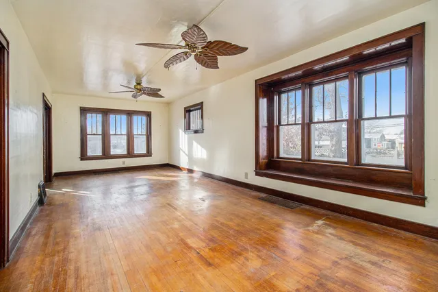 $179,900 | 603 East Dowland Street, Ludington, MI 49431